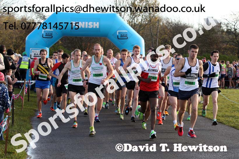 Senior men and women, 2016 Heaton Memerial 10k Road Race. Photo: David T. Hewitson/Sports for All Pics